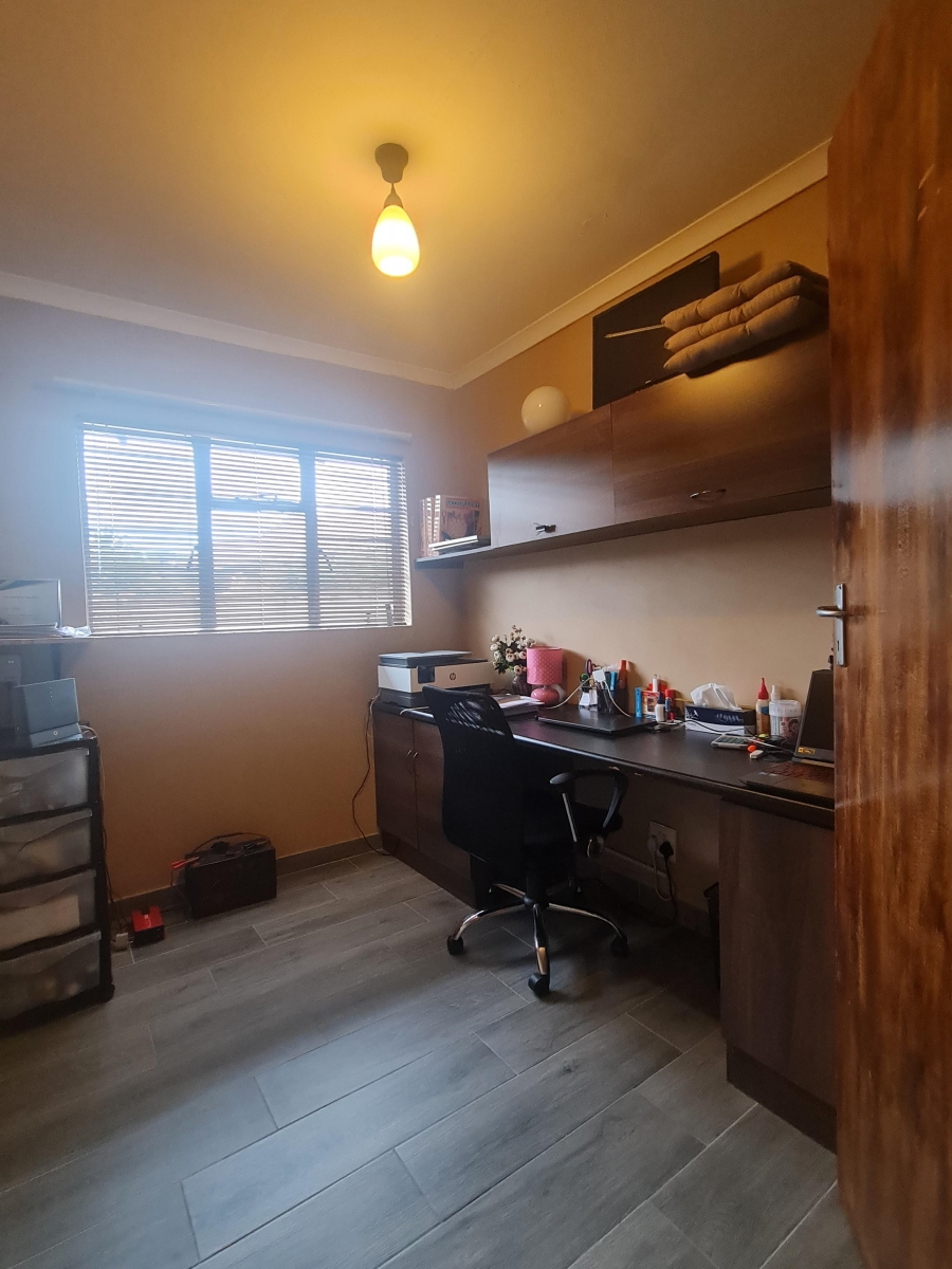 4 Bedroom Property for Sale in Vaalpark Free State